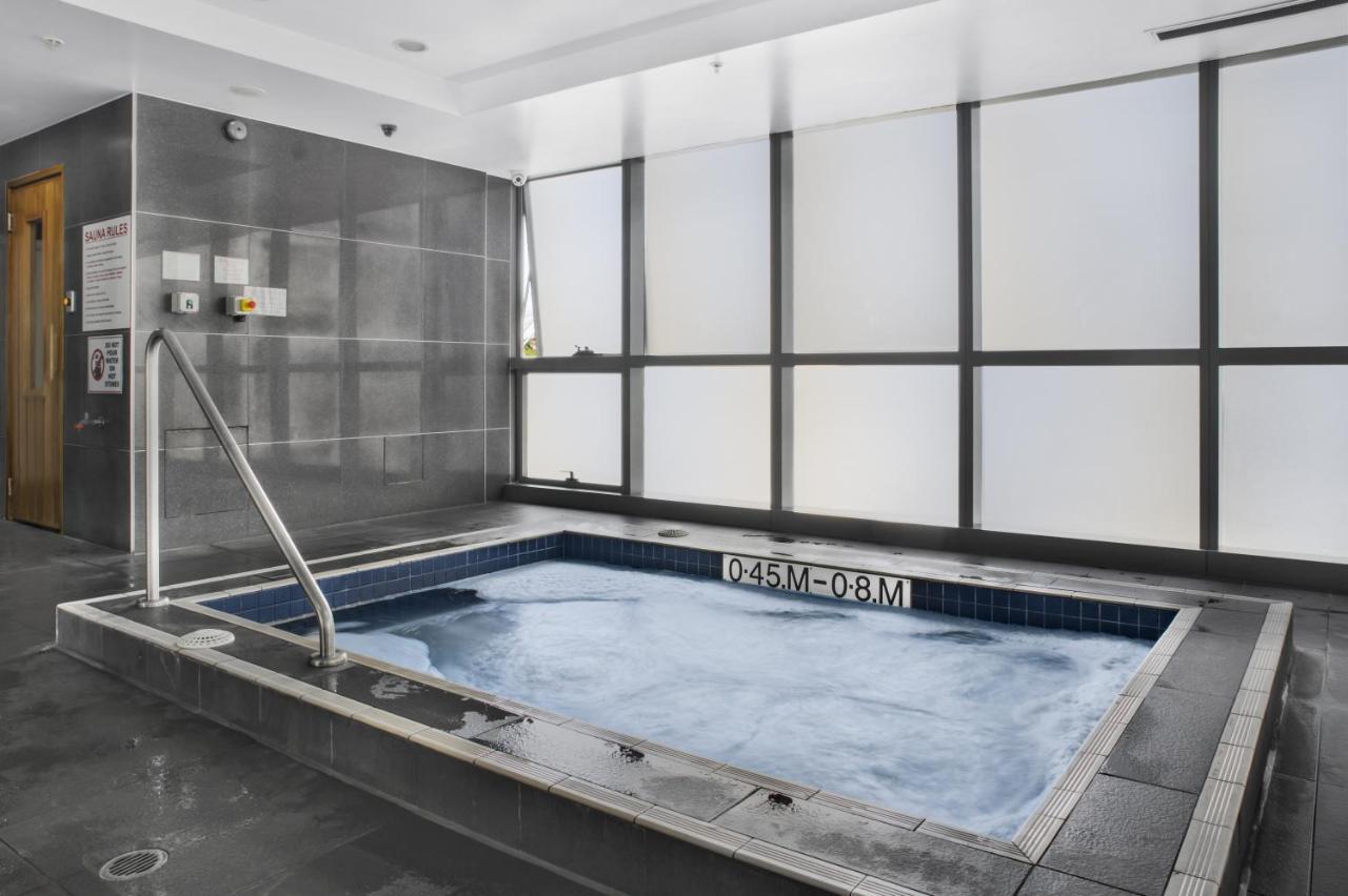 Cosy 1-Bed With 41St Floor City Views, Pool & Gym Brisbane Exterior photo